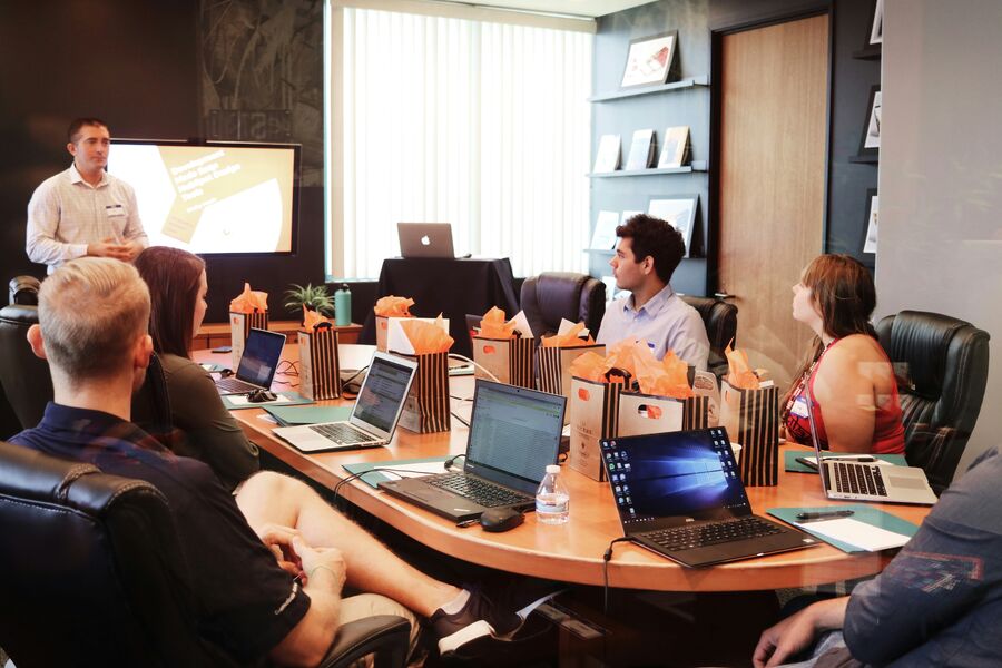 Cina Beijing Silk Road Enterprise Management Services Co.,LTD