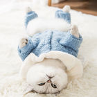 Gatti caldi che indossano progettazione rispettosa dell'ambiente del pullover di maglia con cappuccio delle orecchie del coniglietto dei vestiti fornitore